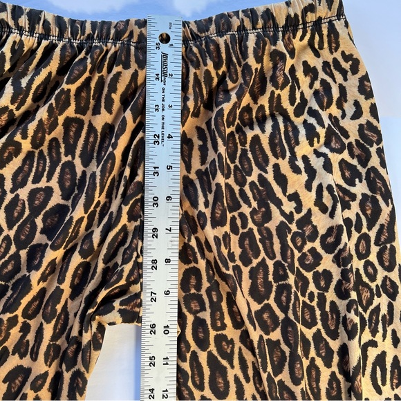 NWT ONZIE S LEOPARD YOGA JOGGERS - Picture 6 of 11